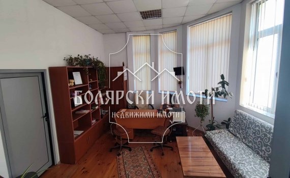 Продава КЪЩА, гр. Елена, област Велико Търново, снимка 2 - Къщи - 46729456