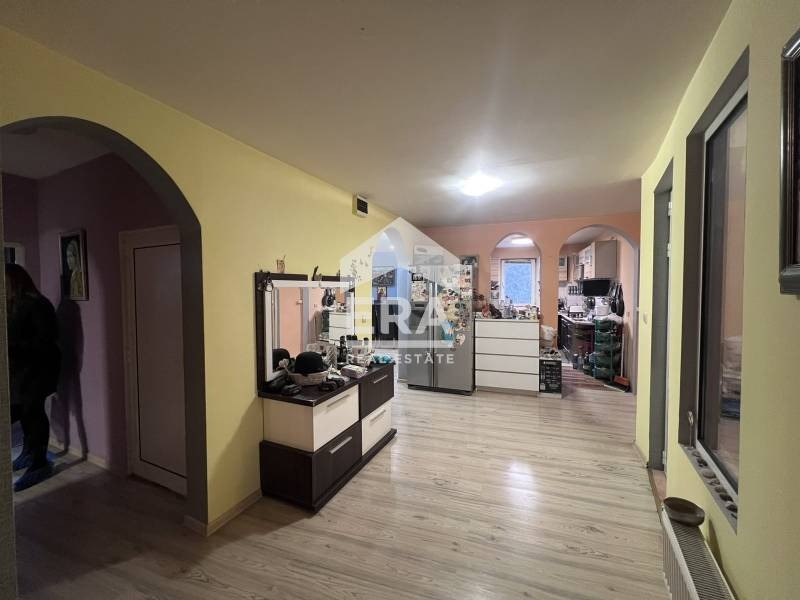 Продава КЪЩА, гр. Дебелец, област Велико Търново, снимка 3 - Къщи - 53228920