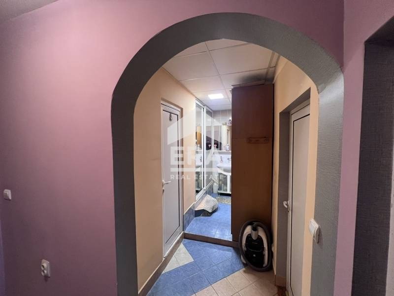 Продава КЪЩА, гр. Дебелец, област Велико Търново, снимка 11 - Къщи - 53228920