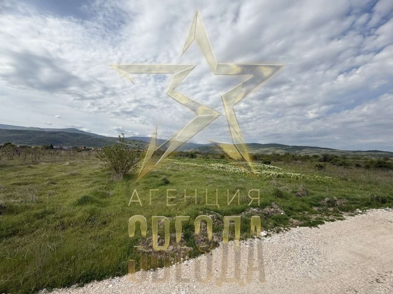 Na prodej  Spiknutí oblast Plovdiv , Parvenec , 1960 m2 | 40340845