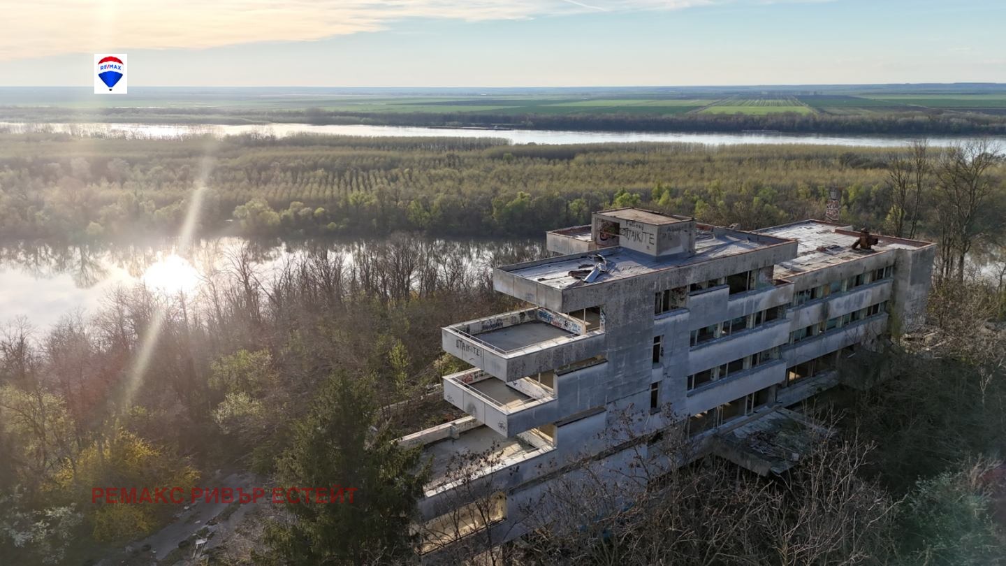 Продава ХОТЕЛ, гр. Русе, Долапите, снимка 13 - Хотели - 54148028