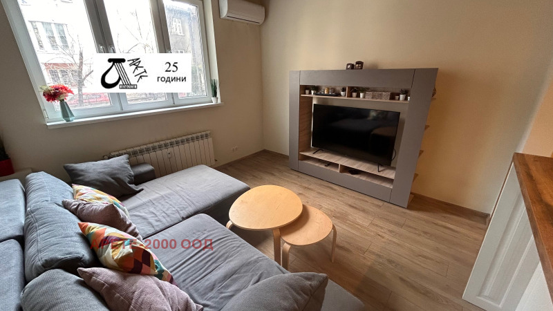 Продава 2-СТАЕН, гр. София, Оборище, снимка 2 - Апартаменти - 52524053