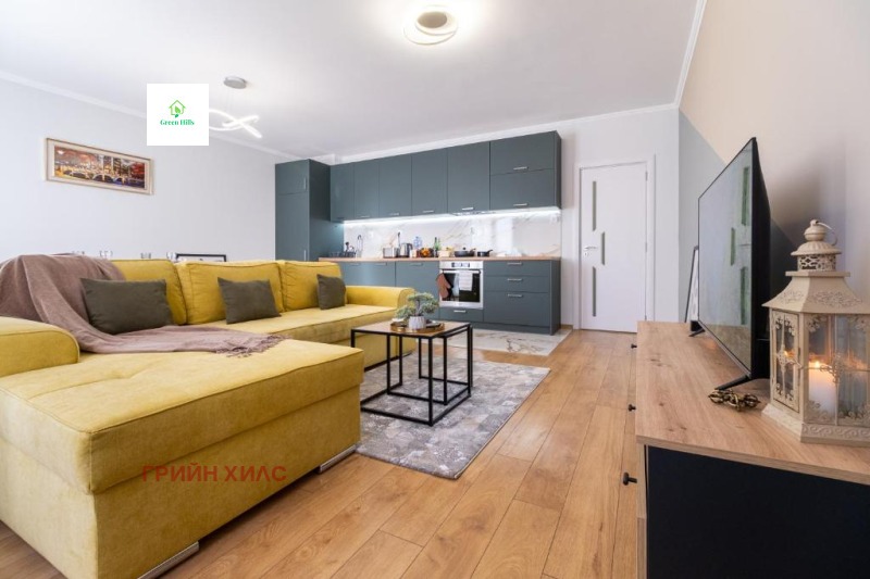 Продава 2-СТАЕН, гр. София, Център