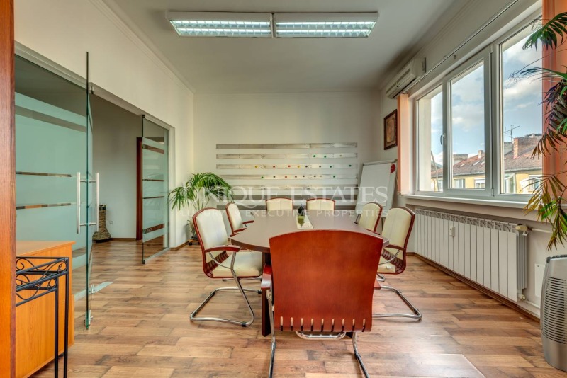 Na sprzedaż  2 sypialnie Sofia , Centar , 115 mkw | 30147549 - obraz [11]