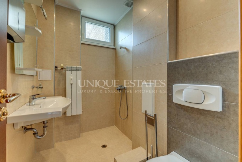 Na sprzedaż  2 sypialnie Sofia , Centar , 115 mkw | 30147549 - obraz [16]