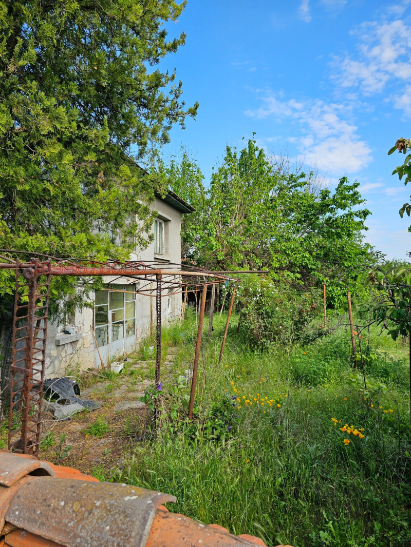 Продава КЪЩА, с. Горски извор, област Хасково, снимка 15 - Къщи - 52786514