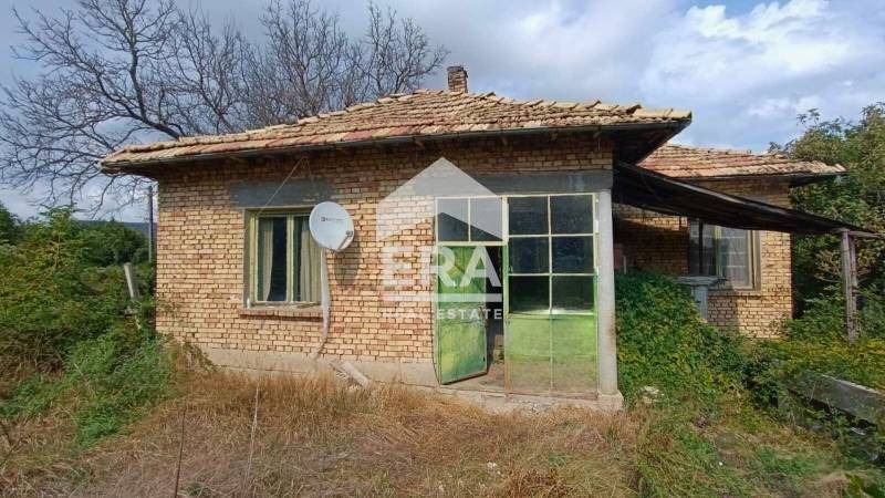 Продава КЪЩА, с. Ковачевец, област Търговище