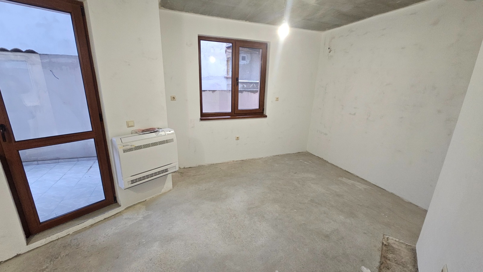 Продава 1-СТАЕН, гр. Разград, Варош, снимка 2 - Апартаменти - 53613023