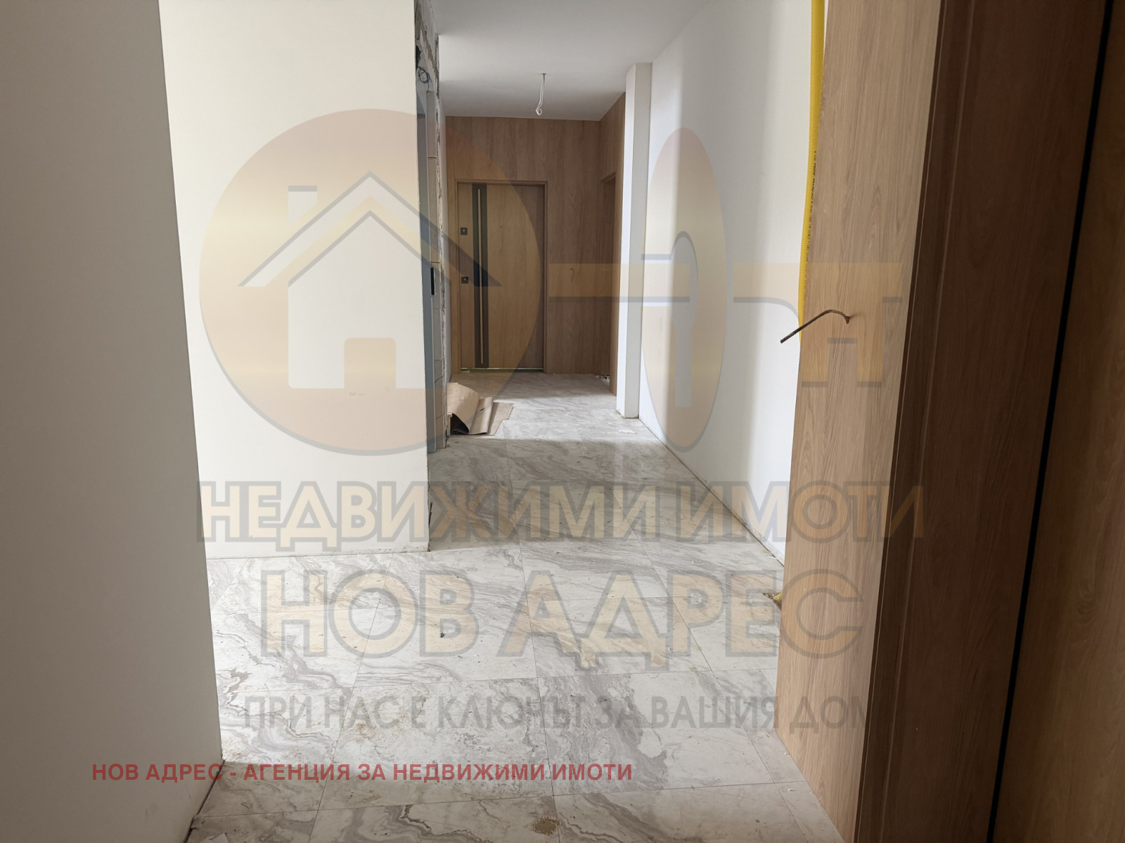 Продава 3-СТАЕН, гр. Търговище, Боровец, снимка 2 - Апартаменти - 53652936
