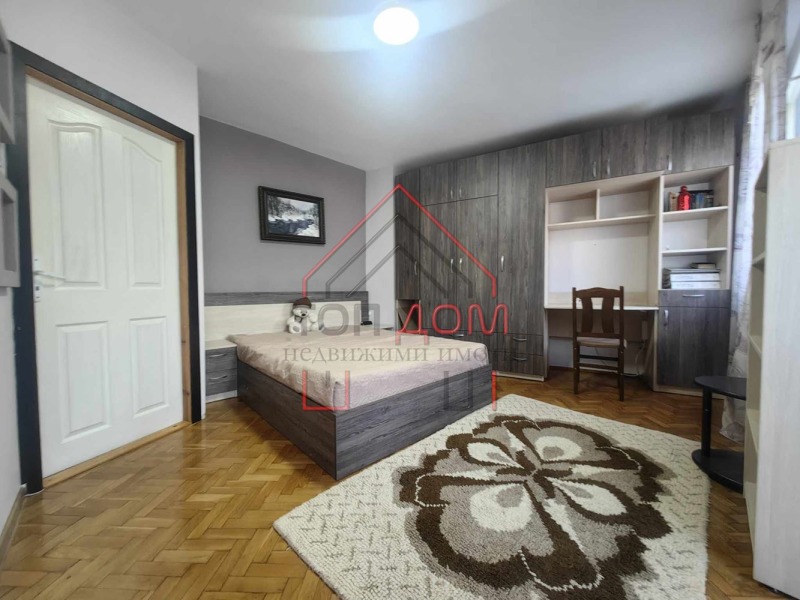 Продава 3-СТАЕН, гр. Варна, Бриз, снимка 1 - Aпартаменти - 47200884