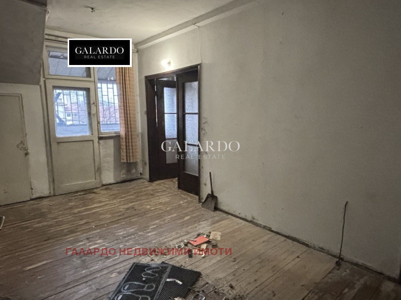 Продава 3-СТАЕН, гр. София, Център, снимка 3 - Апартаменти - 52839587