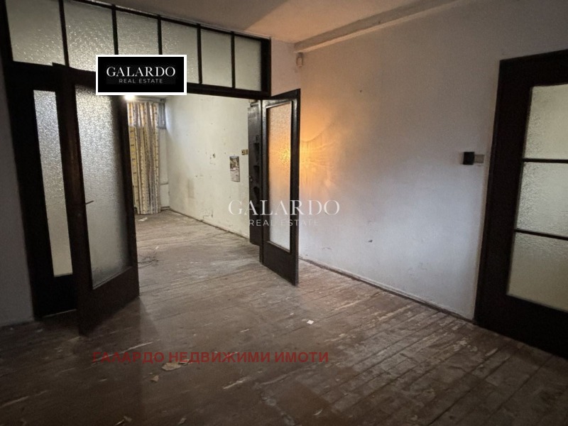 Продава 3-СТАЕН, гр. София, Център, снимка 6 - Апартаменти - 52839587