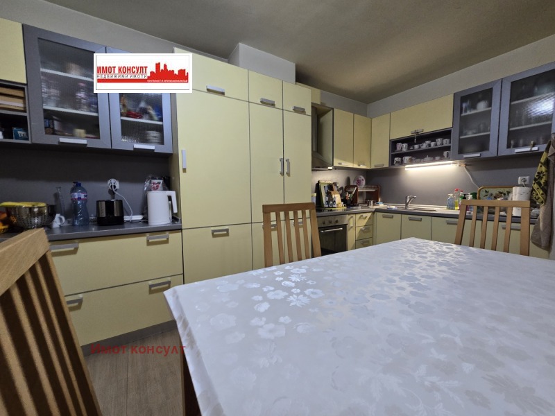 Продава 3-СТАЕН, гр. Пловдив, Кършияка, снимка 2 - Апартаменти - 53174972