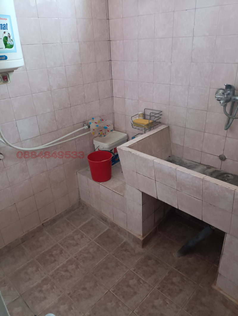 Продава ЕТАЖ ОТ КЪЩА, гр. Две могили, област Русе, снимка 8 - Етаж от къща - 52783540