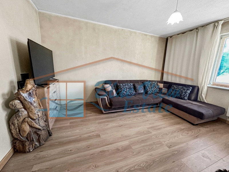 Продава КЪЩА, с. Царичино, област Добрич, снимка 4 - Къщи - 51689985