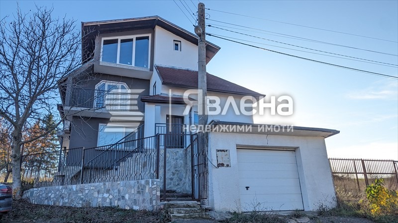 Продава КЪЩА, с. Драговищица, област София област