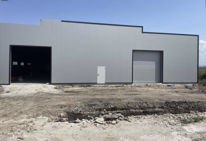 Eladó  Tárolás Sofia , Volujak , 2040 négyzetméter | 40141226 - kép [5]