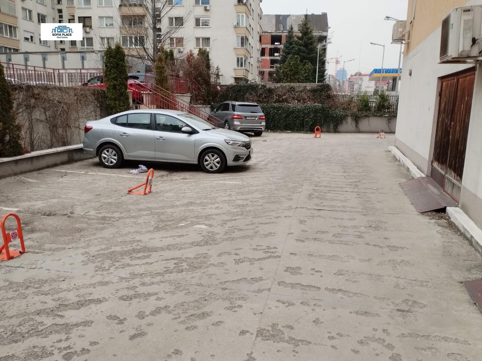 Продава ГАРАЖ, ПАРКОМЯСТО, гр. София, Гоце Делчев