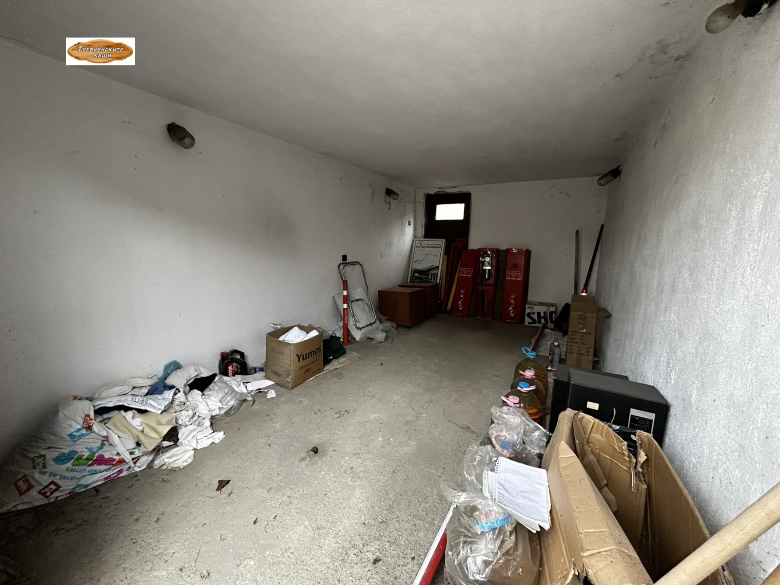 Продава ГАРАЖ, ПАРКОМЯСТО, гр. Трявна, област Габрово, снимка 2 - Гаражи и паркоместа - 54038044