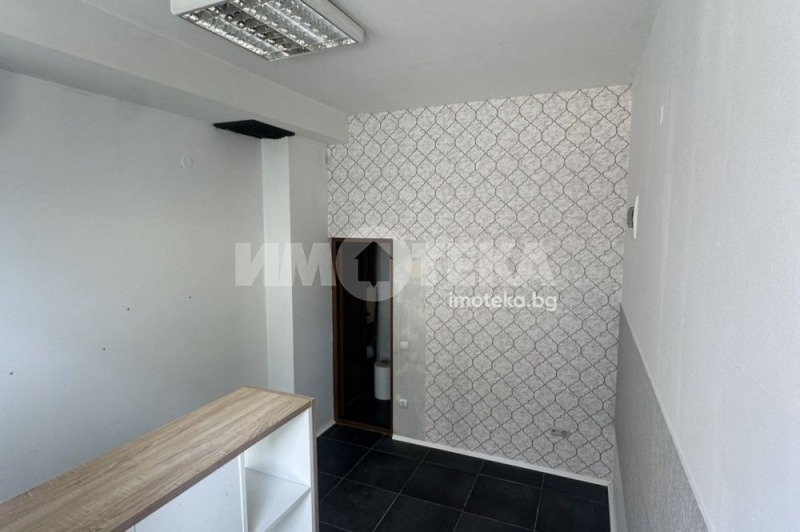 Na prodej  Prodejna Varna , Centar , 20 m2 | 32612955