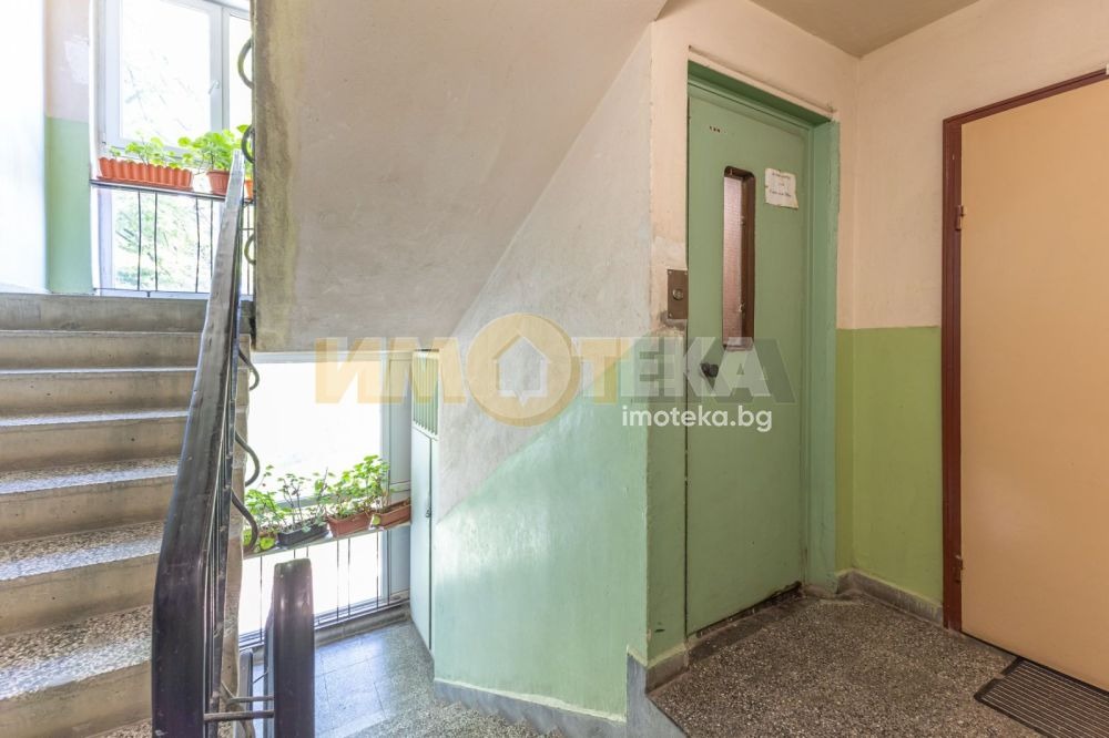 Продава 3-СТАЕН, гр. Варна, Младост 1, снимка 13 - Апартаменти - 54760722
