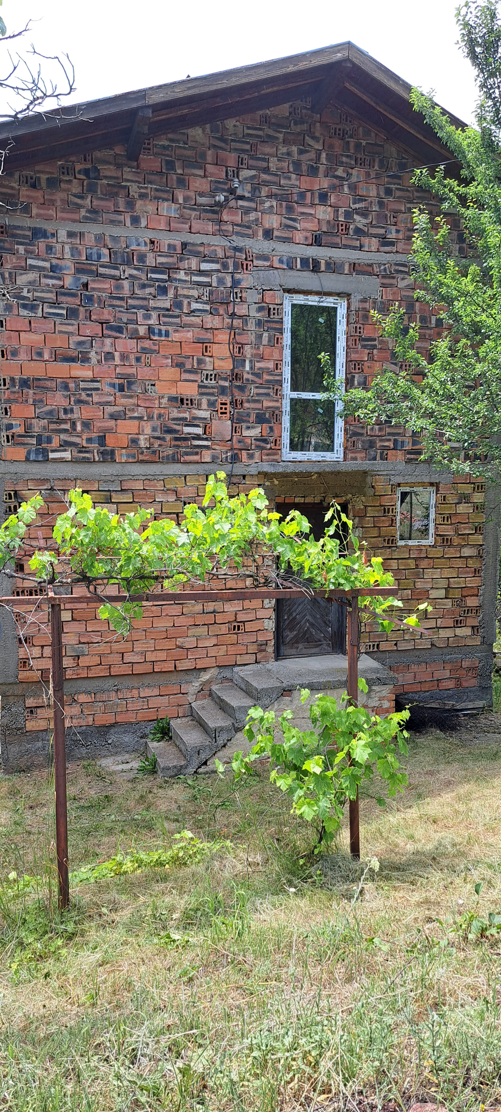 Продава КЪЩА, с. Гълъбник, област Перник