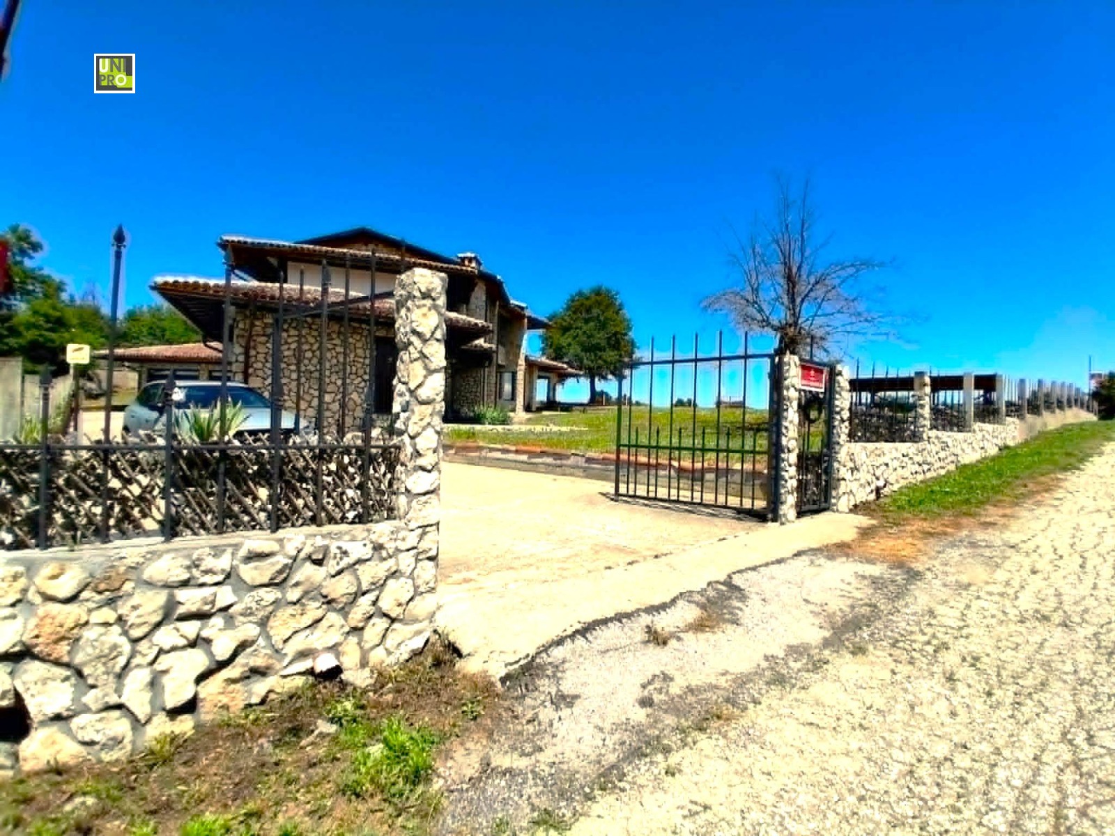 Продава КЪЩА, гр. Дряново, област Габрово, снимка 3 - Къщи - 55259020