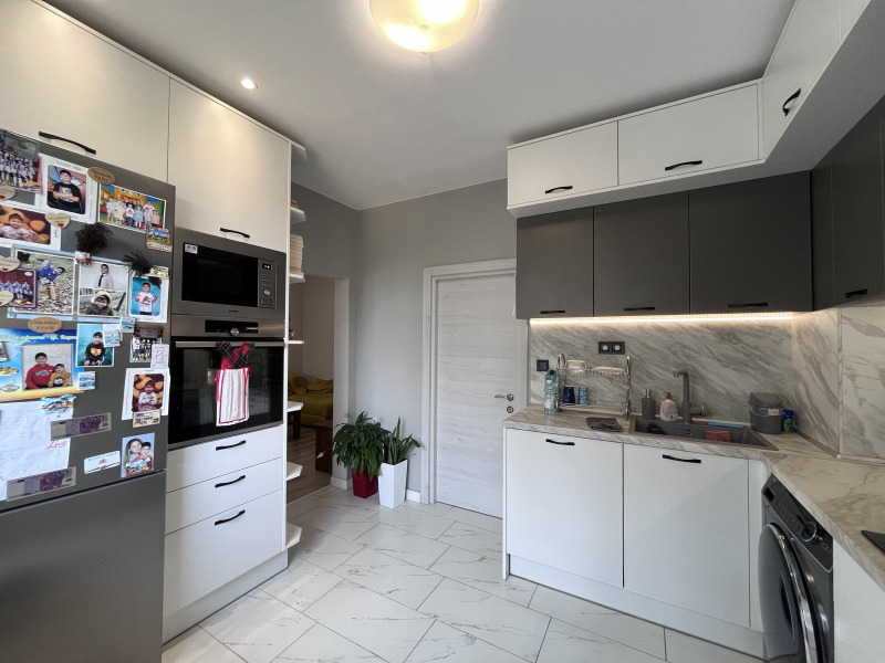 Продава 3-СТАЕН, гр. Варна, Младост 1, снимка 3 - Апартаменти - 53498692