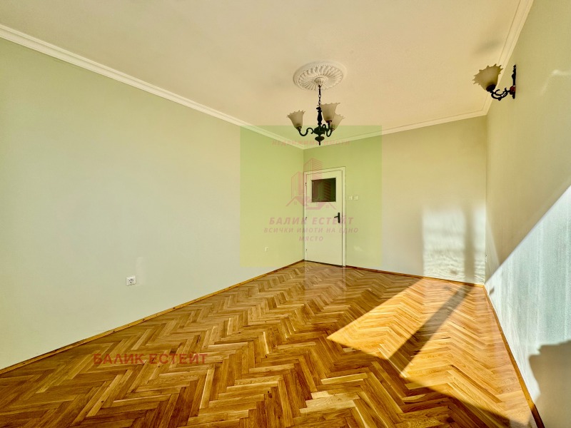 Продава 4-СТАЕН, гр. Добрич, Център, снимка 5 - Апартаменти - 52759992