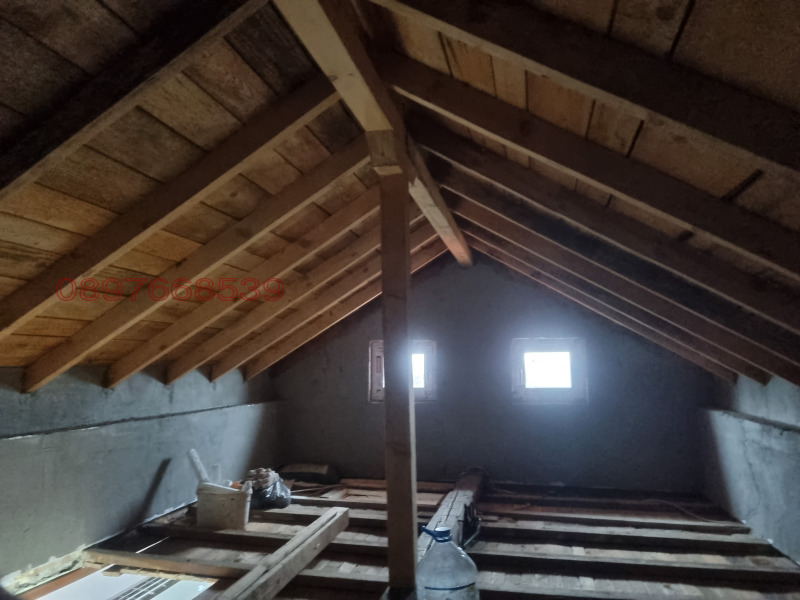 Продава КЪЩА, гр. Ямбол, Промишлена зона, снимка 13 - Къщи - 53038148