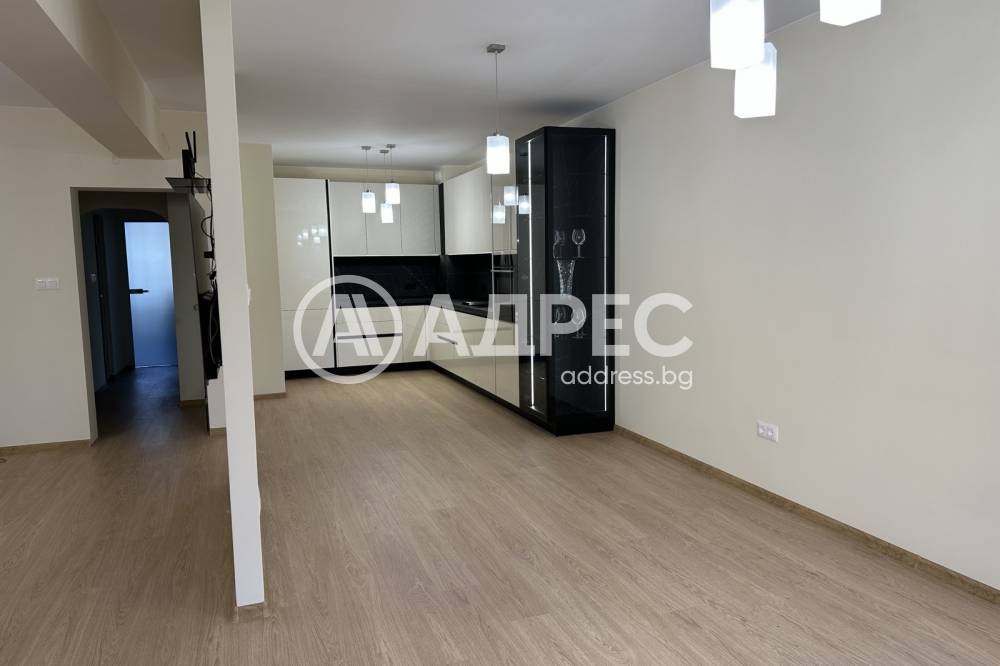 Продава МНОГОСТАЕН, гр. София, Център, снимка 3 - Апартаменти - 54910991