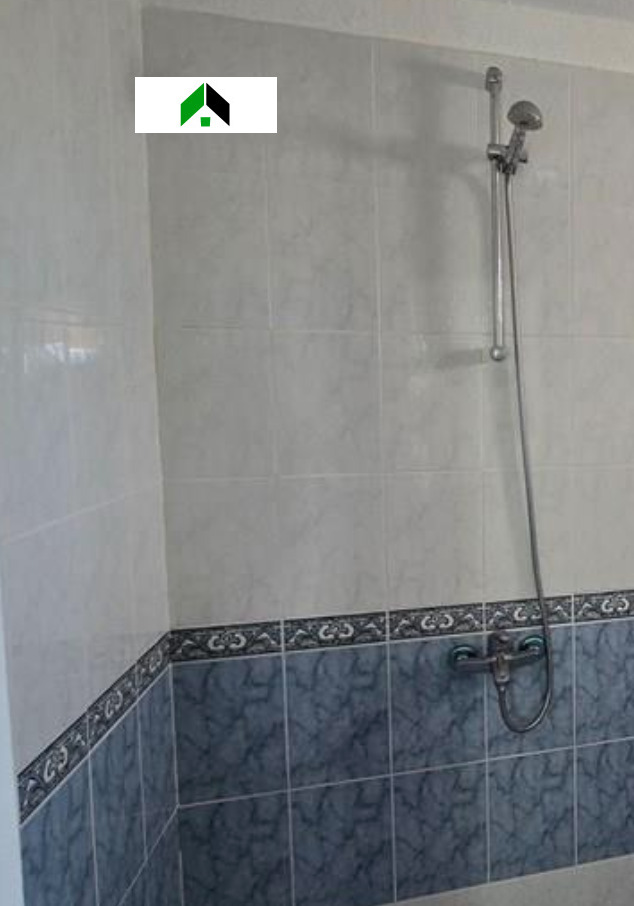 Продава ЕТАЖ ОТ КЪЩА, гр. Нови пазар, област Шумен, снимка 5 - Етаж от къща - 51569435