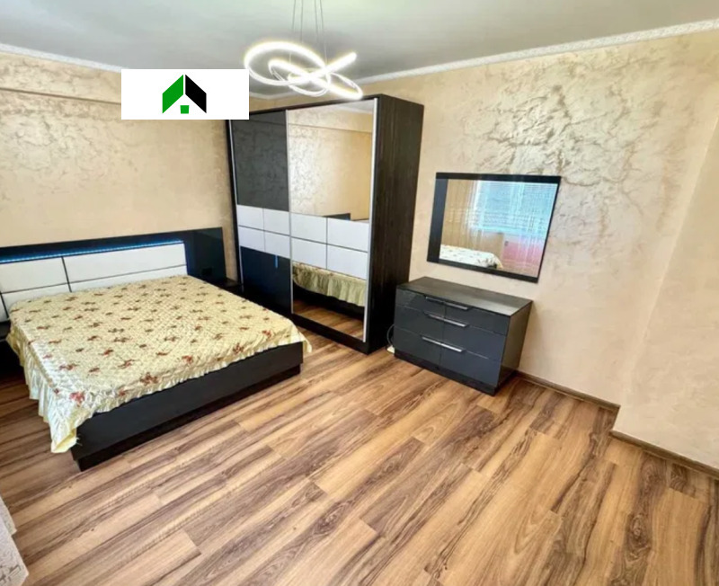 Продава ЕТАЖ ОТ КЪЩА, гр. Нови пазар, област Шумен