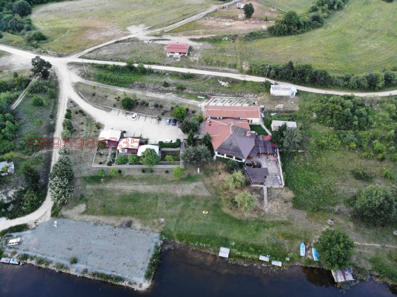 Продава ХОТЕЛ в област Стара Загора, с. Средногорово - 17300 кв.м / При запитване