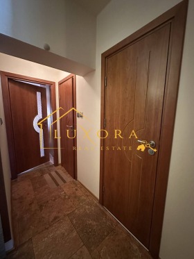 3-стаен град Шумен, Център 5