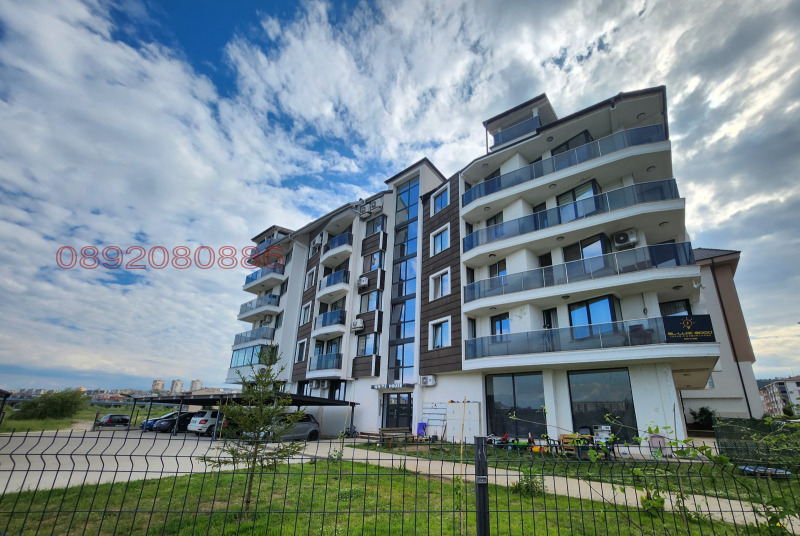 In vendita  1 camera da letto Kardgali , Vazrogdentsi , 67 mq | 25219306