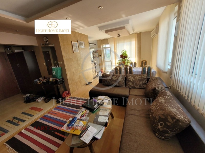 In vendita  1 camera da letto Plovdiv , Ostromila , 67 mq | 36699067 - Immagine [9]
