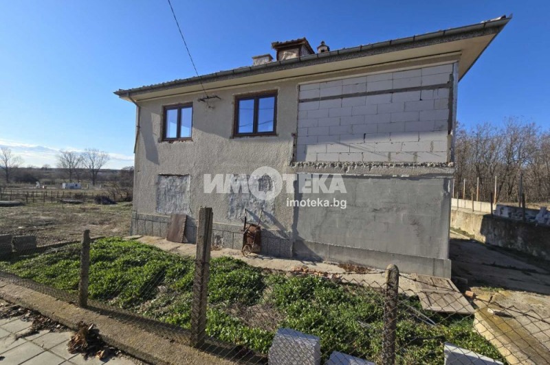 Продава  Къща област Пловдив , гр. Хисаря , 294 кв.м | 90387947 - изображение [2]