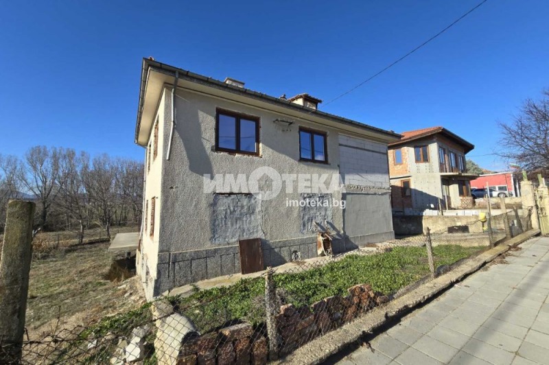 Продава  Къща област Пловдив , гр. Хисаря , 294 кв.м | 90387947