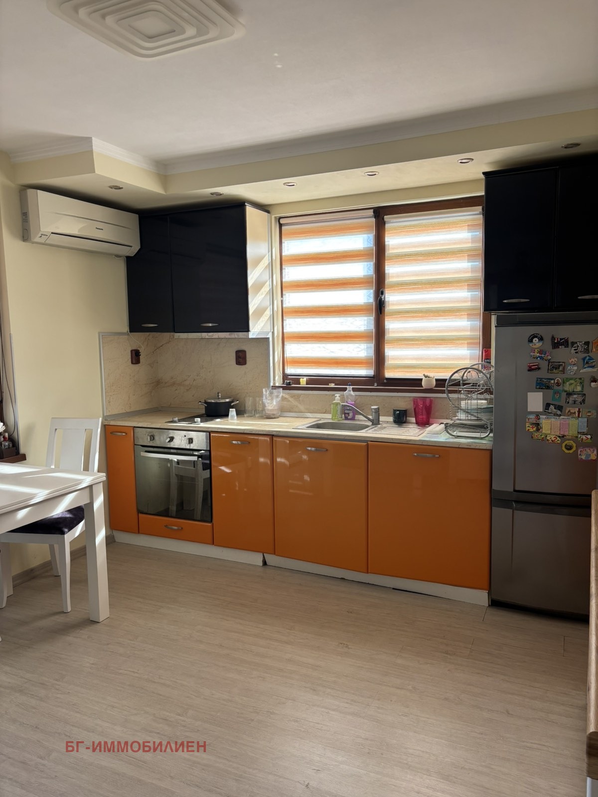 Продава МНОГОСТАЕН, гр. Поморие, област Бургас, снимка 5 - Апартаменти - 54032210