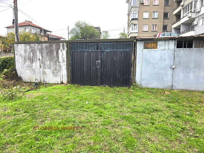Продава ГАРАЖ в град Русе, Дружба 2 - 19 кв.м / 8 950 € » 17 504.68 лв., СТОЛИЦА ИНВЕСТ