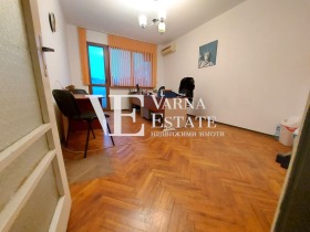 2 bedroom Bazar Levski, Varna 1