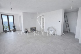 Продава  Къща, град София