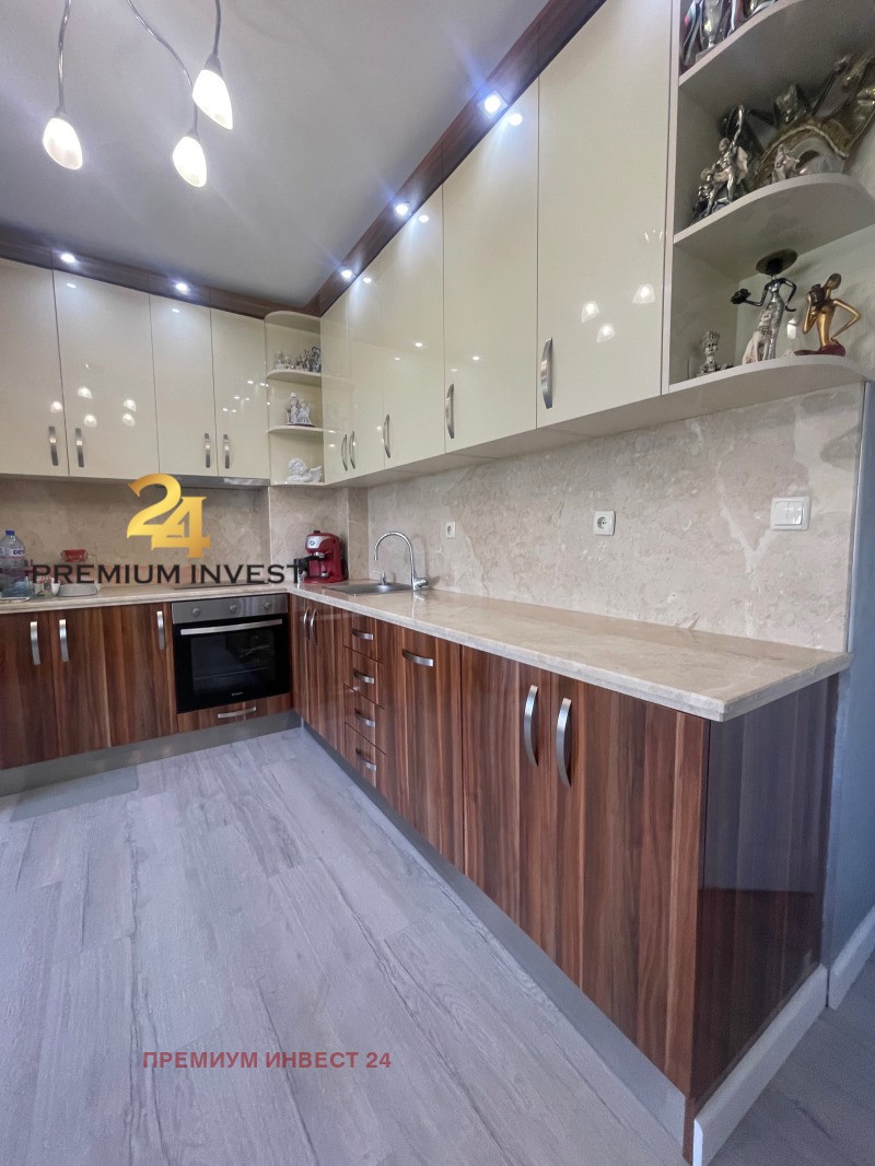 Продава 3-СТАЕН, гр. Пловдив, Младежки Хълм, снимка 3 - Aпартаменти - 49260275