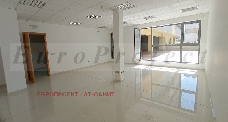 In vendita  Ufficio Sofia , Mladost 3 , 303 mq | 46594892 - Immagine [2]