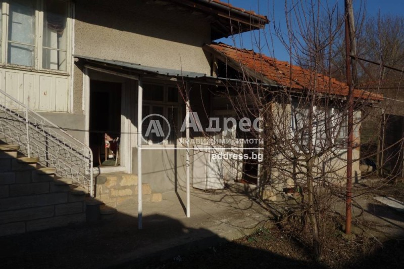 Продава КЪЩА, с. Балкански, област Разград, снимка 5 - Къщи - 44555897
