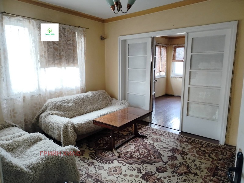 Продава КЪЩА, гр. София, с. Подгумер, снимка 2 - Къщи - 52587329