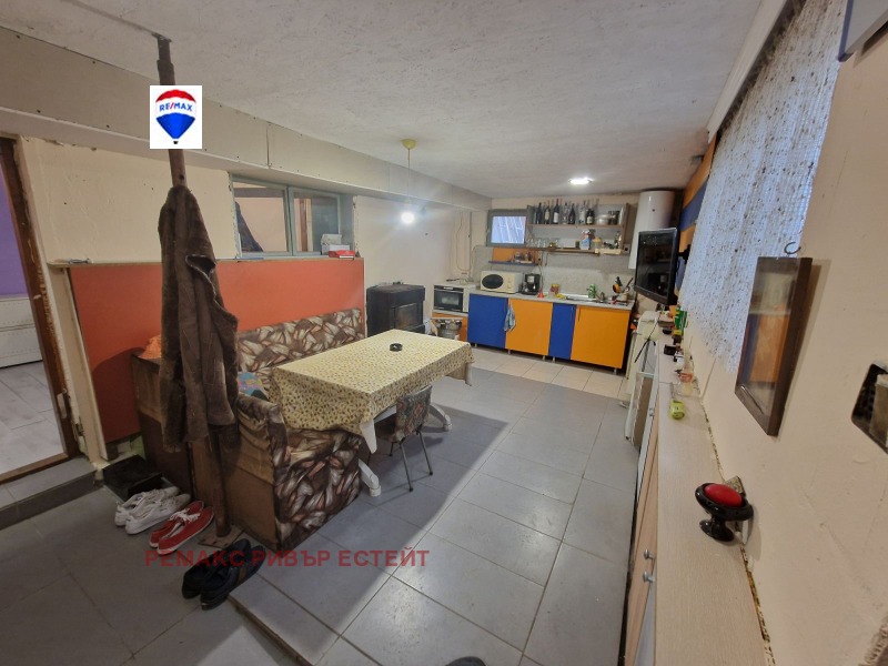 Продава ВИЛА, гр. Русе, област Русе, снимка 4 - Вили - 52074802