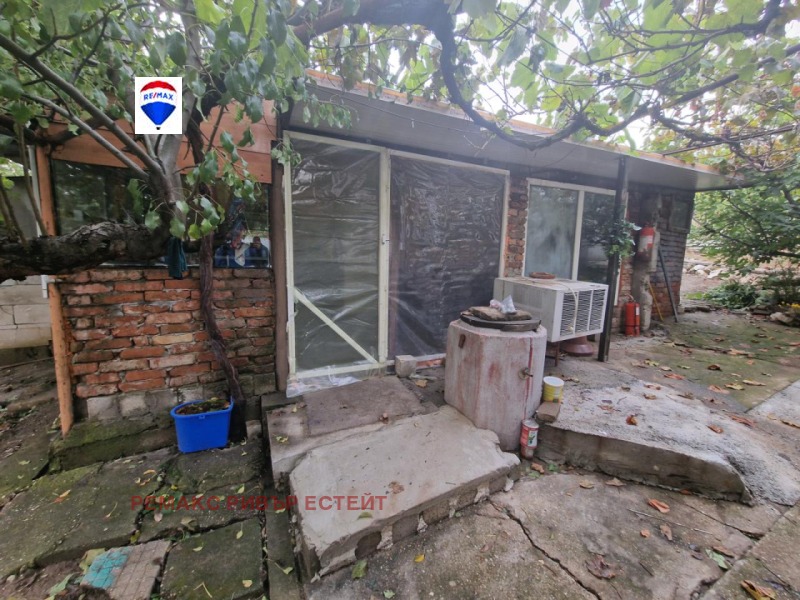 Продава ВИЛА, гр. Русе, област Русе, снимка 11 - Вили - 52074802