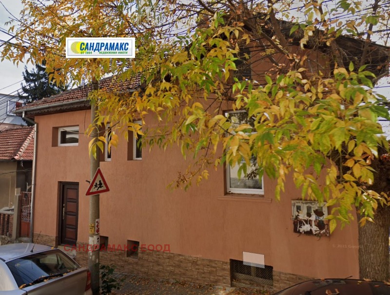 Продава КЪЩА в град Велико Търново, Център - 200 кв.м / 135 000 € » 264 037.05 лв., САНДРАМАКС ЕООД